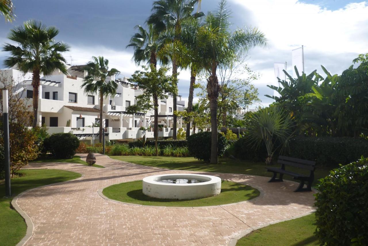 Modern Sunset Golf Apartamento